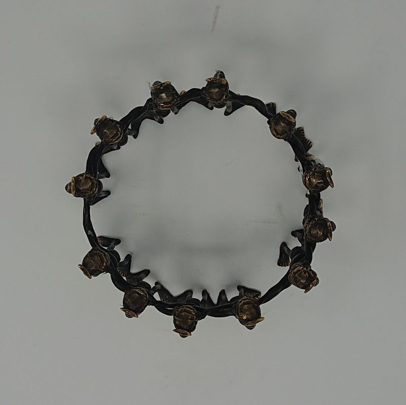 BRONZE FAMILY CIRCLE - DECOR OBJECTS BRONZE FAMILY CIRCLE - DECOR OBJECTS